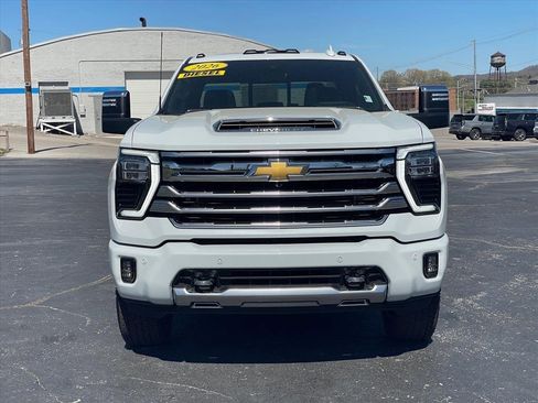 New 2026 Chevrolet Silverado 2500 High Country w/ Technology Package AWD/4WD image 2