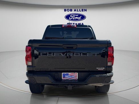 Used 2024 Chevrolet Colorado Trail Boss w/ Advanced Trailering Package AWD/4WD image 4