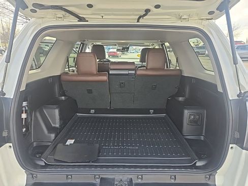 Used 2021 Toyota 4Runner Limited image 33