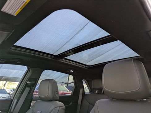 New 2025 Cadillac XT5 Premium Luxury w/ Technology Package FWD image 9