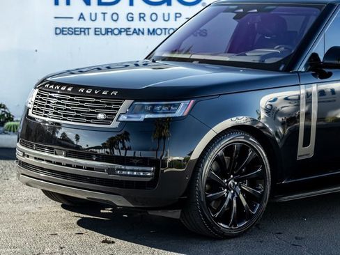 Used 2023 Land Rover Range Rover Long Wheelbase Autobiography image 2