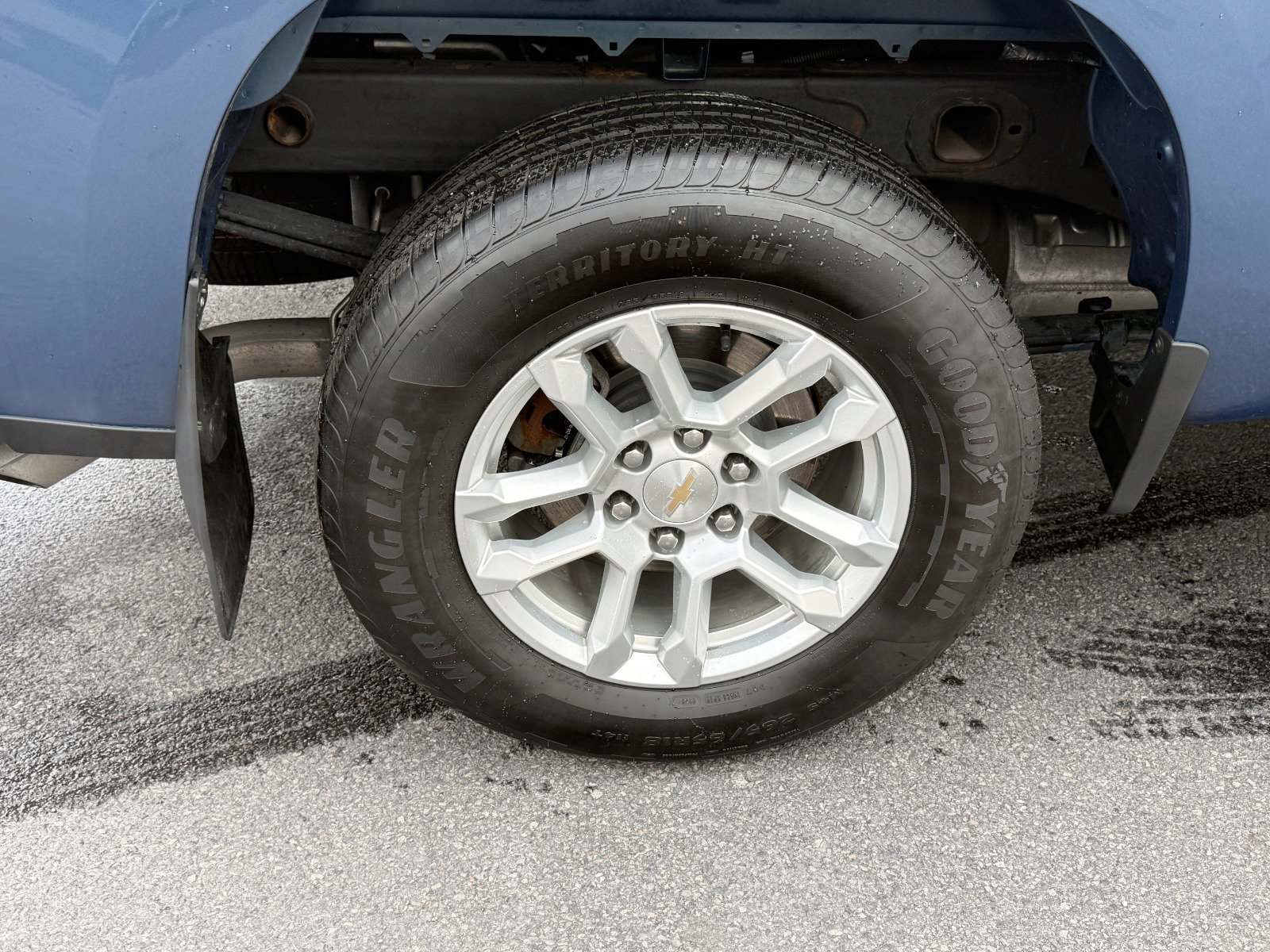 Certified 2024 Chevrolet Silverado 1500 LT AWD/4WD image 11