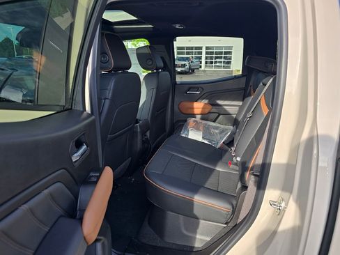 New 2026 GMC Canyon AT4 w/ Technology Plus Package AWD/4WD image 23