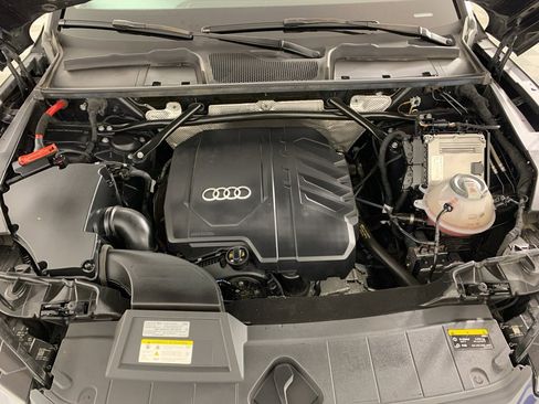 Used 2023 Audi Q5 2.0T Premium w/ Convenience Package image 10