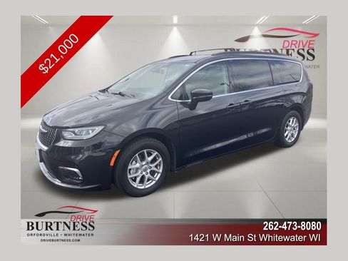Used 2022 Chrysler Pacifica Touring-L image 1