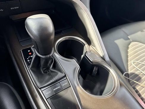 Used 2023 Toyota Camry SE FWD image 26