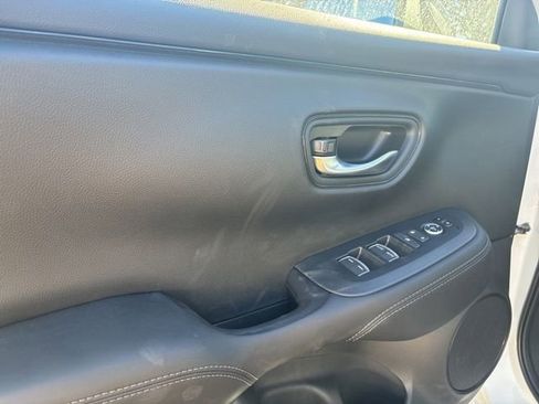 New 2026 Honda HR-V EX-L image 12