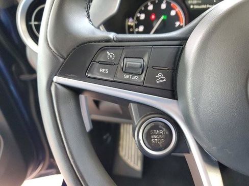 Used 2018 Alfa Romeo Stelvio Ti Sport image 25