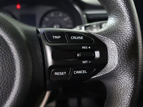 Used 2023 Kia Rio S image 37