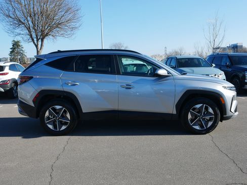 Certified 2025 Hyundai Tucson SEL image 8