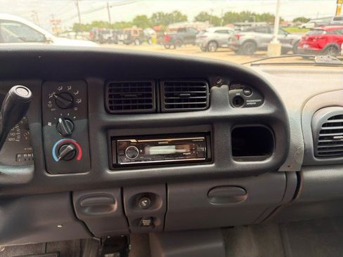 Used 2001 Dodge Ram 2500 Truck 2WD Quad Cab image 20