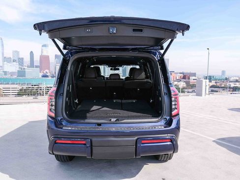 Used 2026 Nissan Armada SL RWD image 13