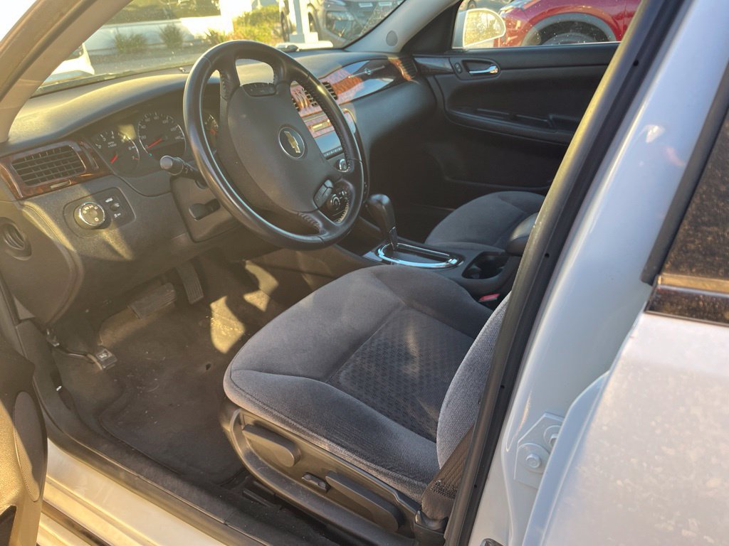 Used 2012 Chevrolet Impala LT FWD image 7