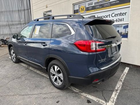 Certified 2023 Subaru Ascent Premium w/ Convenience Package AWD/4WD image 3