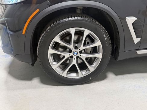 Used 2024 BMW X5 xDrive40i w/ Premium Package AWD/4WD image 33
