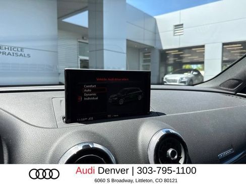 Used 2018 Audi A3 e-tron Prestige FWD image 5