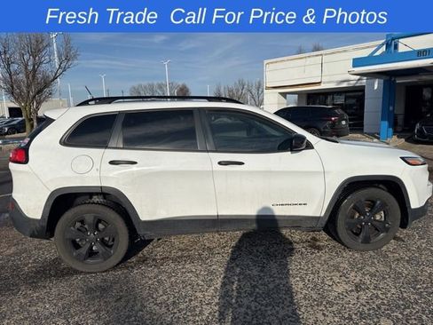Used 2016 Jeep Cherokee Sport w/ Cold Weather Group image 7