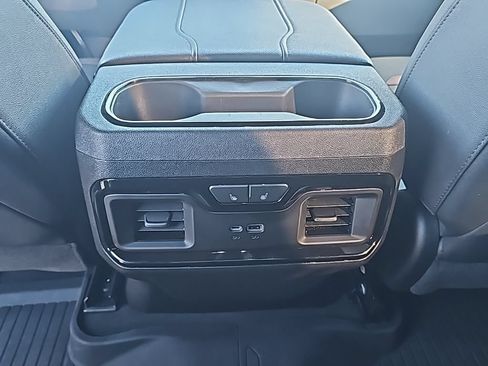 Certified 2024 GMC Sierra 1500 AT4 w/ AT4 Preferred Package AWD/4WD image 23