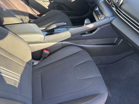 Used 2023 Hyundai Elantra SEL FWD image 33