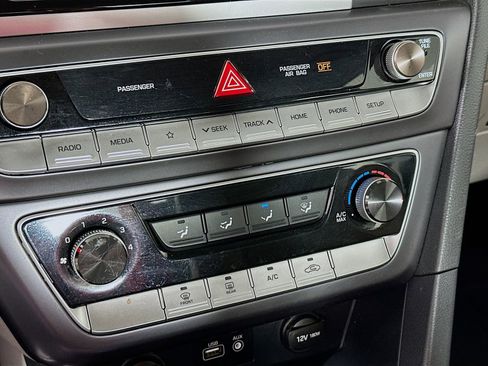 Used 2019 Hyundai Sonata SE w/ Cargo Package FWD image 16