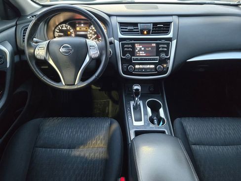 Used 2018 Nissan Altima 2.5 SV image 22