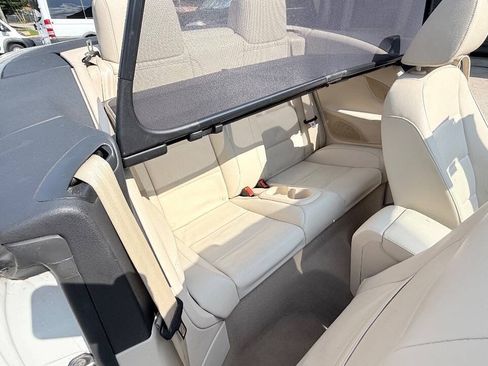 Used 2012 Volkswagen Eos Komfort FWD image 50
