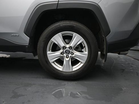Used 2020 Toyota RAV4 XLE image 13