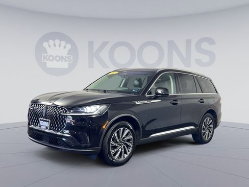 Used 2025 Lincoln Aviator AWD image 5