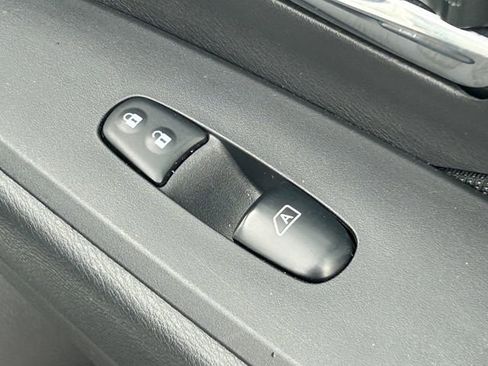 Used 2024 Nissan Kicks SV FWD image 34