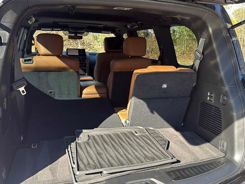 Used 2023 INFINITI QX80 Sensory w/ Cargo Package image 30