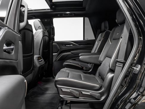 Used 2022 Cadillac Escalade Sport w/ Touring Package image 35