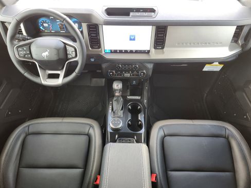 New 2025 Ford Bronco Outer Banks image 21