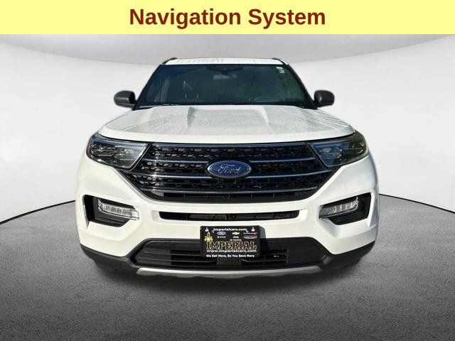 Used 2020 Ford Explorer XLT w/ Equipment Group 202A AWD/4WD image 4