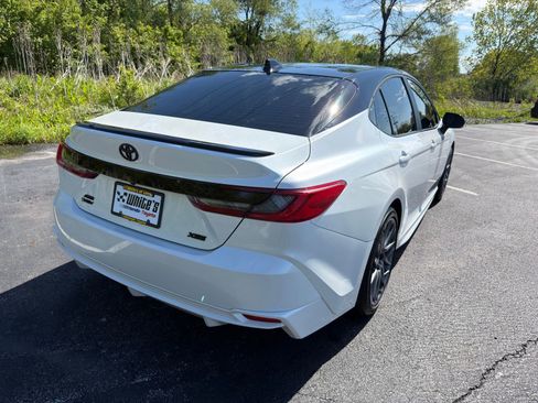 Used 2025 Toyota Camry XSE AWD/4WD image 8