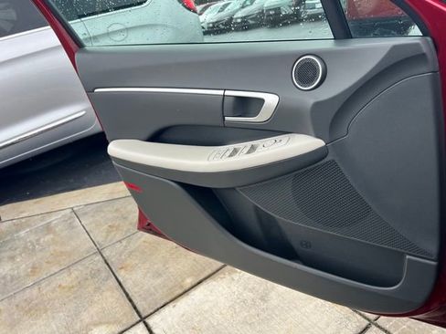 Certified 2024 Hyundai Sonata SEL FWD image 12