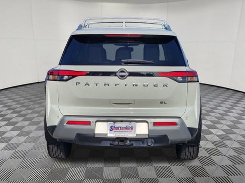 Used 2022 Nissan Pathfinder SL w/ SL Premium Package FWD image 6