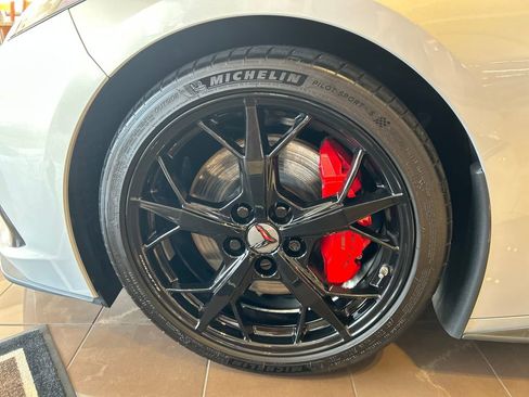 Used 2021 Chevrolet Corvette Stingray Preferred Conv w/ Z51 Performance Package image 9