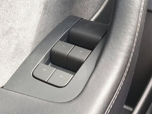 Used 2022 Tesla Model 3 Long Range image 25