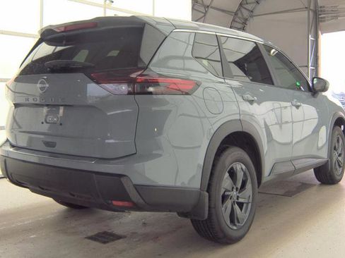 Used 2026 Nissan Rogue SV FWD image 5