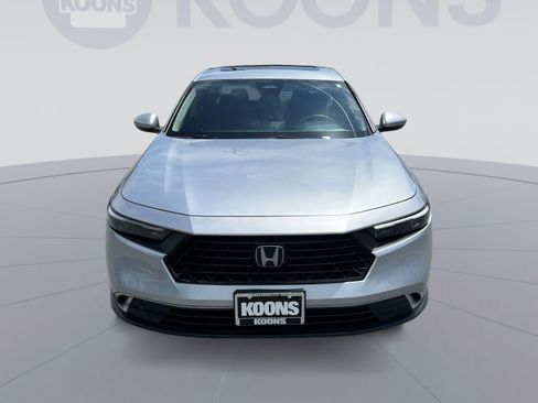 Used 2024 Honda Accord EX image 11