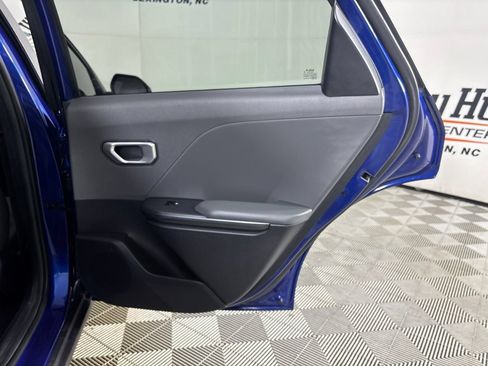 Used 2025 Kia K4 FWD image 24