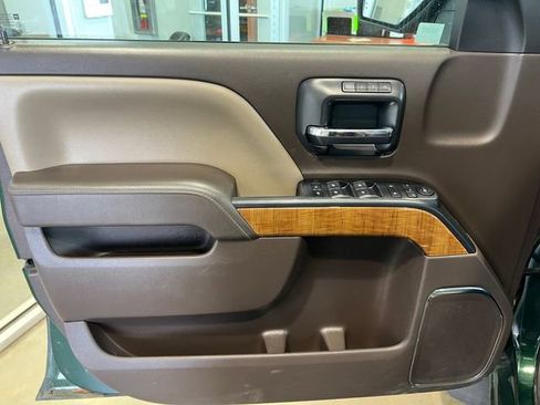 Used 2015 GMC Sierra 1500 SLT w/ SLT Preferred Package AWD/4WD image 14