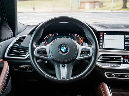 Used 2023 BMW X6 xDrive40i w/ M Sport Package image 12