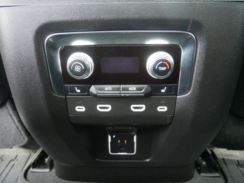 Used 2024 GMC Yukon Denali Ultimate w/ LPO, Floor Liner Package image 20