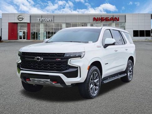 Used 2024 Chevrolet Tahoe Z71 w/ Luxury Package AWD/4WD image 8