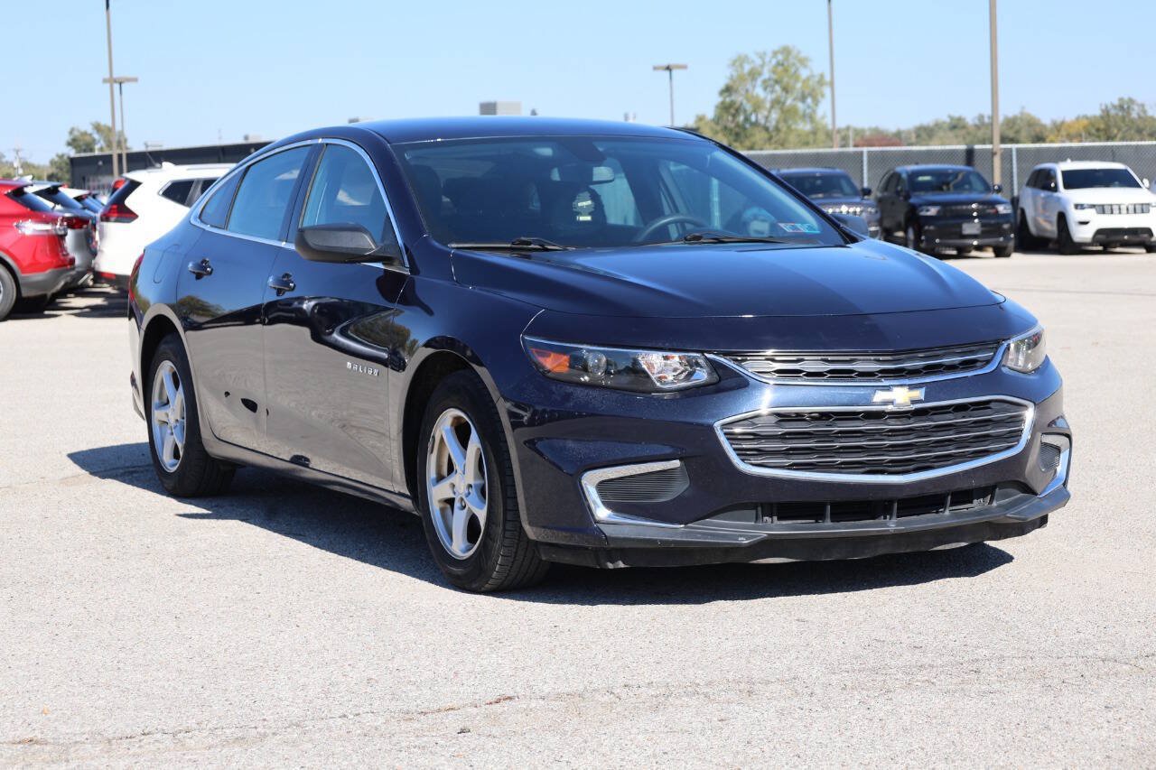 Used 2017 Chevrolet Malibu LS FWD image 4