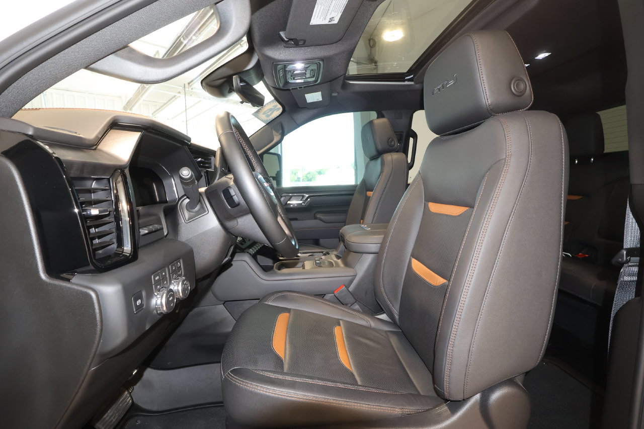 Certified 2026 GMC Sierra 3500 AT4 w/ AT4 Premium Plus Package AWD/4WD image 24