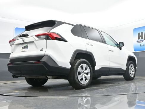 Used 2024 Toyota RAV4 LE AWD/4WD image 21