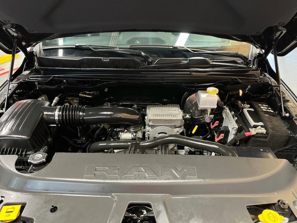 Used 2022 RAM 1500 Laramie w/ Sport Appearance Package AWD/4WD image 32