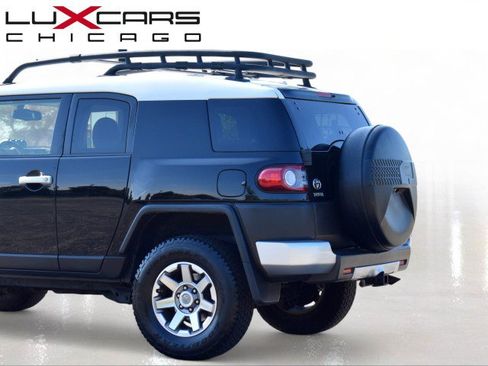 Used 2014 Toyota FJ Cruiser 4WD w/ Convenience Package image 9